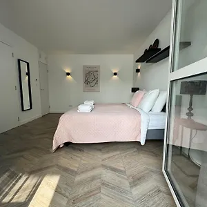 Homes By The C Zandvoort